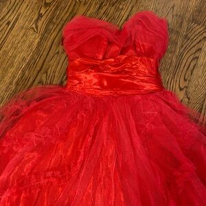 1950’s red prom dress